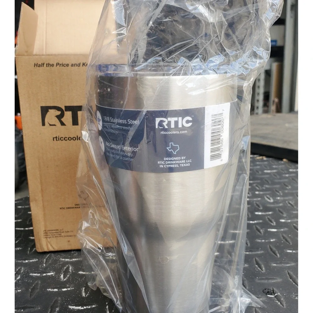 RTIC 30 oz Tumbler Stainless Steel Double‎ Wall Vacuum Insulated Travel Mug NEW